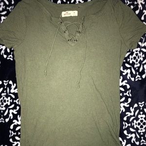 Hollister T shirt